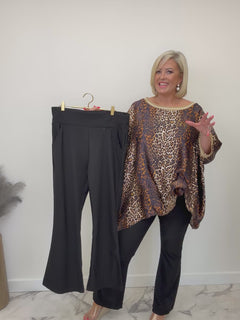 Load and play video in Gallery viewer, Charlotte trousers
