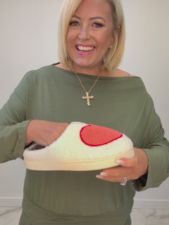 Load and play video in Gallery viewer, Amour slippers

