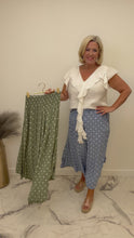 Load and play video in Gallery viewer, Izzy trousers
