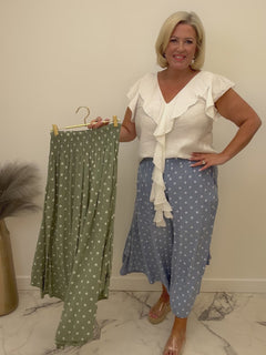 Load and play video in Gallery viewer, Izzy trousers
