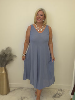 Load and play video in Gallery viewer, Jackie dress
