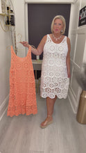 Load and play video in Gallery viewer, Tula dress - 8 colours
