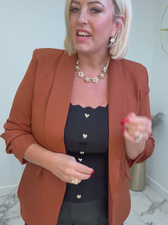 Load and play video in Gallery viewer, Daisy earrings
