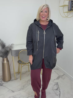 Load and play video in Gallery viewer, Izzy jacket
