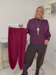 Load and play video in Gallery viewer, Janet trousers
