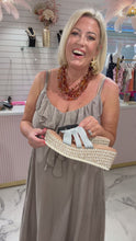 Load and play video in Gallery viewer, Shirley wedges - Silver
