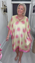 Load and play video in Gallery viewer, Paradise Kaftan - 7 colours
