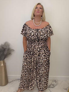 Load and play video in Gallery viewer, Leanne jumpsuit
