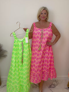 Load and play video in Gallery viewer, Tropic Dress
