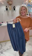 Load and play video in Gallery viewer, Clara trousers - 7 colours
