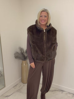 Load and play video in Gallery viewer, Verity Reversible Gilet
