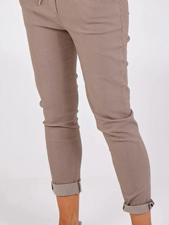 Load image into Gallery viewer, Scarlett magic trousers
