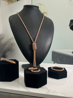 Load image into Gallery viewer, Crystal Necklace with Twist Detail
